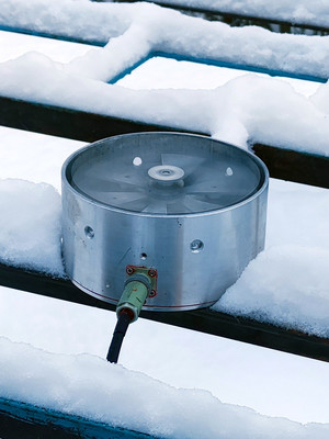 Electrostatic filed detector